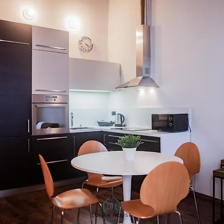 Arona Center - House Erre - Free Parking Appartement