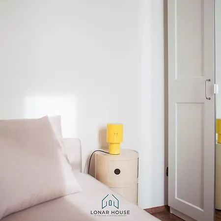 Arona Center - House Erre - Free Parking Appartement